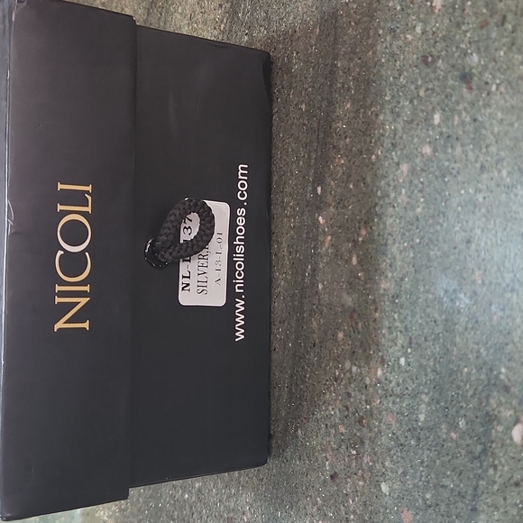 Nicoli Genuine Swarowski Pumps - Picture 6 of 7